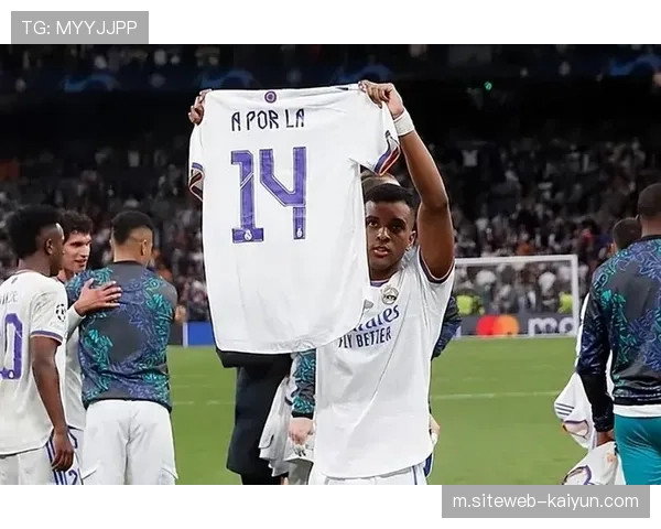 阿韦洛亚被迫启用楚阿梅尼，法国中场长传技巧或成反击发起点